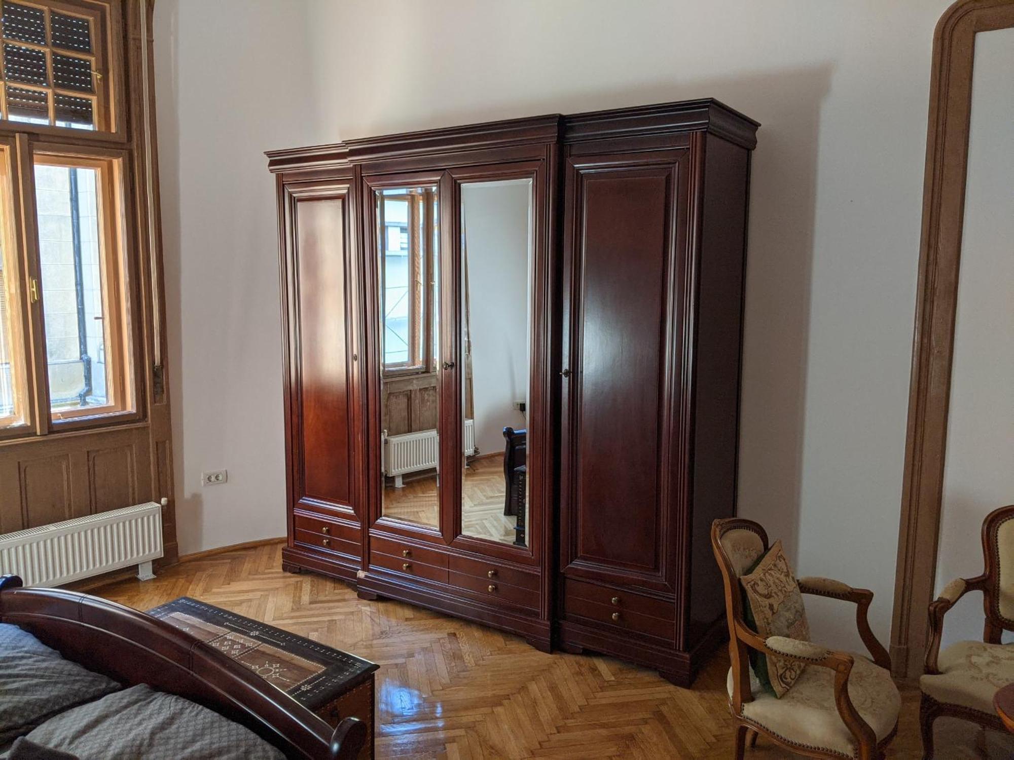 Ultra-Central Apartment In The Loffler Palace Timisoara Exterior photo
